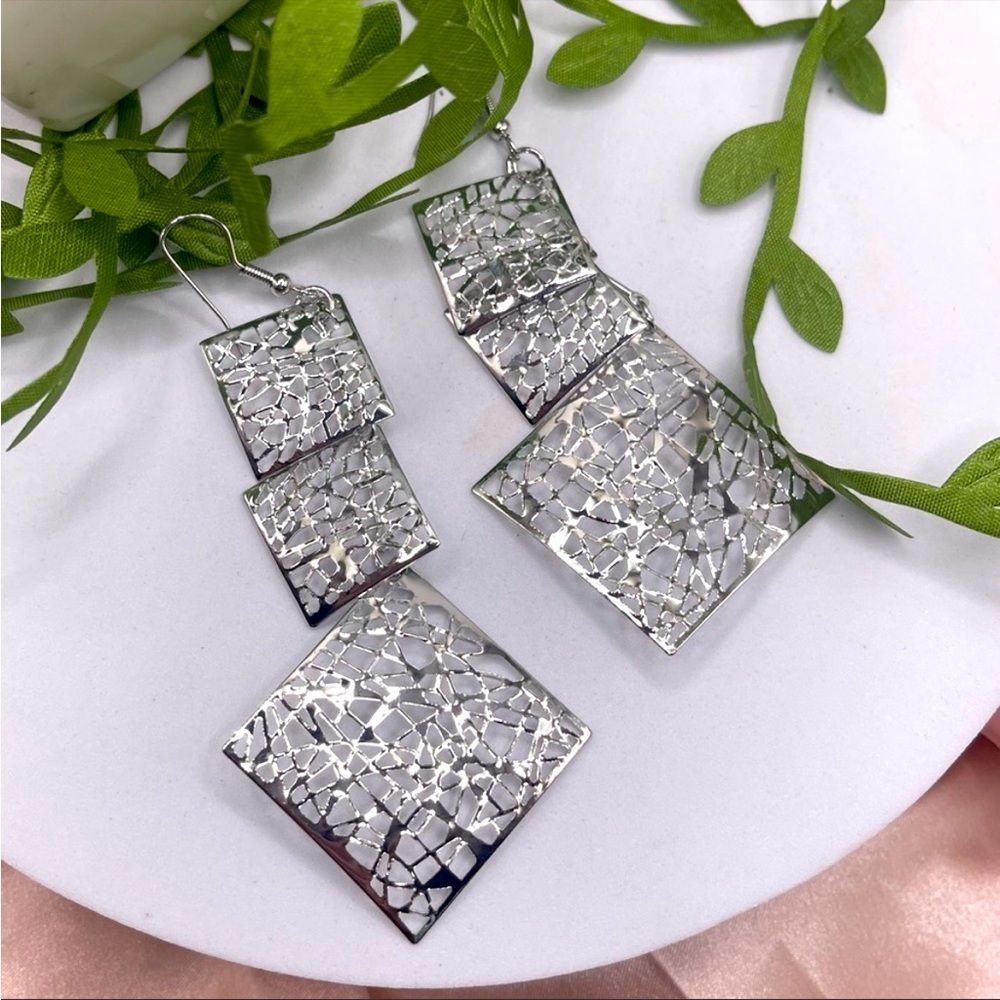 Earrings Triple square silver dangle NEW
